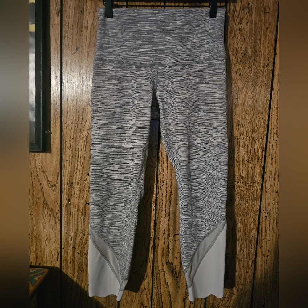 LULULEMON Wunder Under Crop II Rollover Scalloped Ankle - Size 6 - Picture 4 of 11